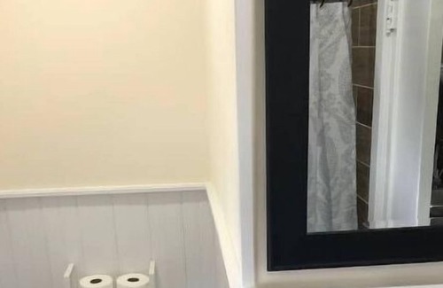 Catskill Apartment | Bright & comfy motel unit in The Catskills (#3)