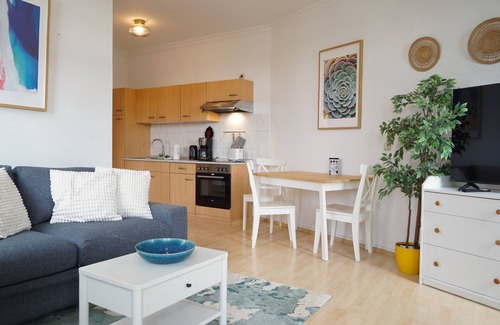 Erfurt Old Town Apartment | Bright & Cosy Apartment in perfect green Location