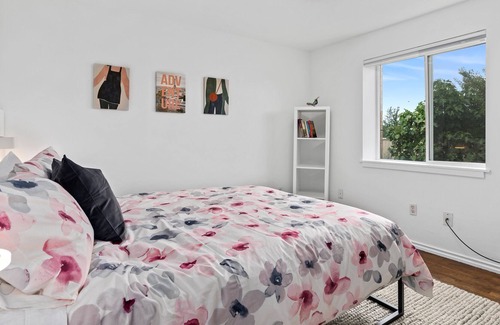 North Beacon Hill House | Bright Cottage w/Parking, Large Yard, Light Rail Access