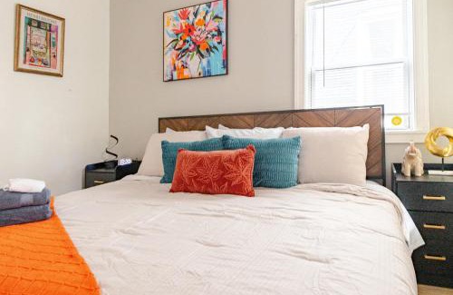 Bloomingdale Apartment | Bright & Cozy 2 Bedroom, 1 Bath, 2 Miles from White House