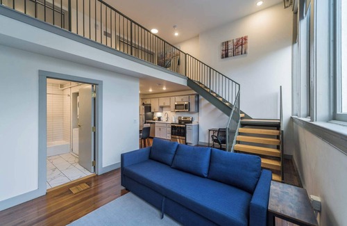 Downtown Louisville Apartment | Bright & Cozy Loft w/Free Parking | Downtown