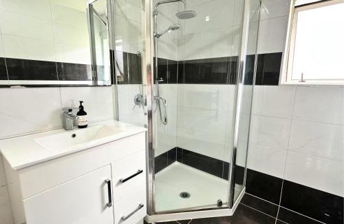 Greenlane - Ellerslie House | Bright&Cozy Room - Homestay style - On street parking only