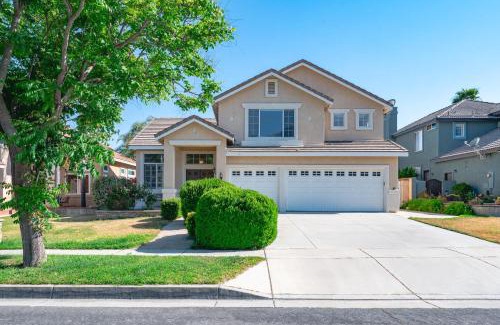 Rancho Cucamonga House | Bright Designer Home w Pool Near Everything