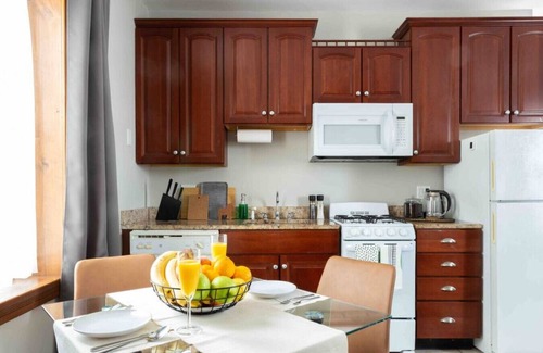 Downtown Apartment | Bright Downtown New Haven Escape