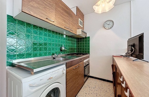 Port-la-Nouvelle House | Bright Family Home Near the Sea