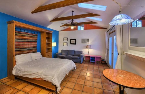 Tucson House | Bright guest-house with loft.