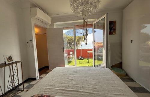 Les Issambres House | Bright house sea view, Mediterranean charm les issambres