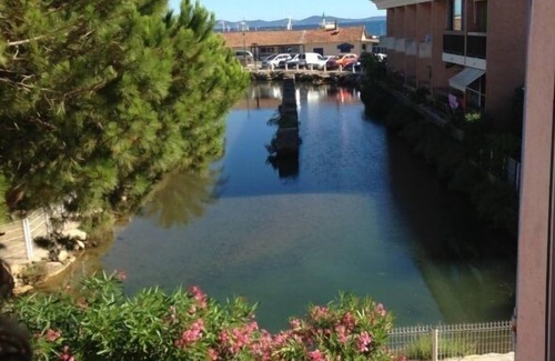 Hyeres House | Bright house facing the sea with large terrace and garden