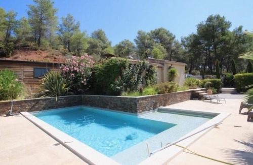 Le Tholonet House | Bright house with garden and private pool