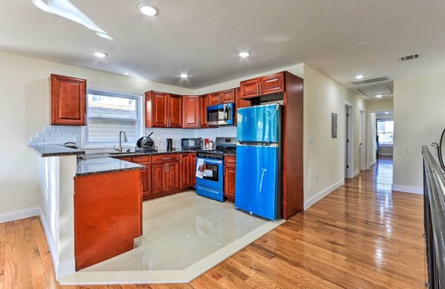 Irvington House | Bright Irvington Home ~ 2 Mi to Prudential Center!