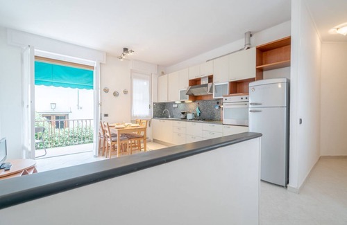 Santa Margherita Ligure Apartment | Bright and quiet 55 sqm apartment with balcony, which can accommodate up to 3 people, located on the first floor of a building with lift (NOT suitable for disabled people, several steps to access to it). The property is located in Santa Margherita Ligure
