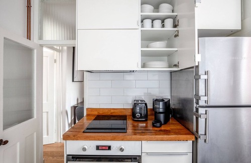 Kings Cross St. Pancras Apartment | Bright King's Cross 1BR, close to Station & Tech HQ, by Blueground
