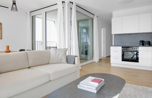 Vienna Apartment | Bright Leopoldstadt 2BR w/Loggia, Gym & Sauna, near U2, by Blueground
