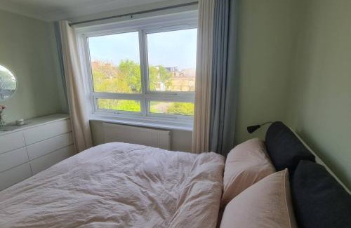 North Finchley Apartment | Bright & Lovely & apartment