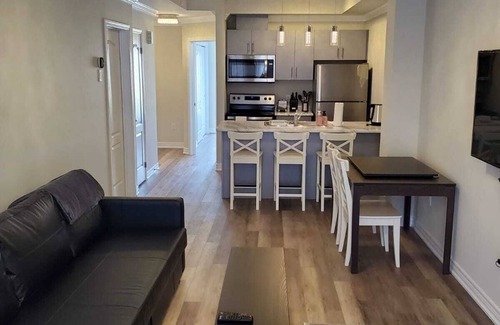 Beamsville Condo | Bright, Modern, Conveniently Located Condo