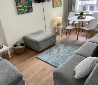 Pembridge Apartment | Bright & modern Notting Hill 3BR Apartment