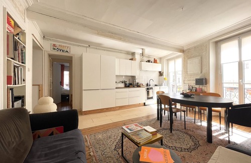 Clignancourt Apartment | Bright, modern two-bedroom Montmartre apartment near Sacré-Coeur