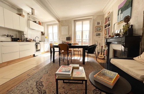 Clignancourt Apartment | Bright, modern two-bedroom Montmartre apartment near Sacré-Coeur
