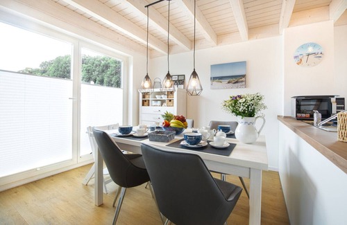 Nordhorn House | Bright, modern vacation home with sun terrace and wellness