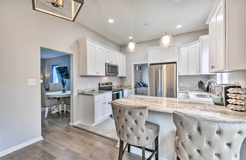 Norfolk House | Bright Norfolk Home w/Deck < 3 Mi to Town!