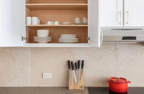 Penn Quarter Apartment | Bright Penn Quarter 1BR w/W/D, Gym, Doorman, nr. Metro, by Blueground