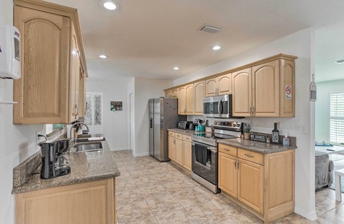 Port Saint Lucie House | Bright Port St Lucie Home w/Private Pool!