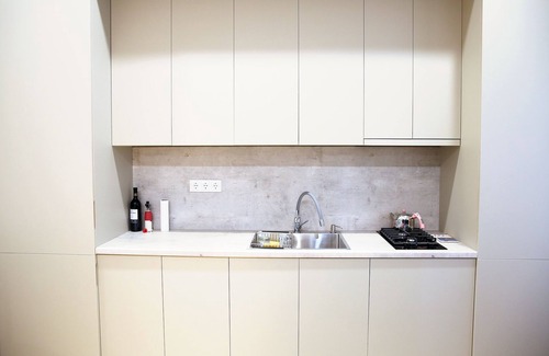 Vera Apartment | Bright & Quiet apt. In the City Center