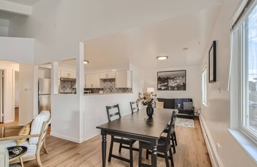 Lakewood Apartment | Bright, Remodeled Apartment, King Beds, WFH Set Up