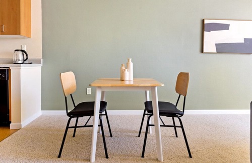 South San Francisco Apartment | Bright South SF 1BR w/ W/D, Gym, Pool, next to BART & TJ, by Blueground