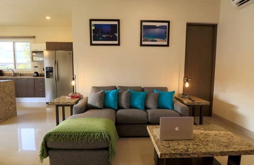 Las Jarretaderas Condo | Bright & Spacious 2bd-2ba Condo + Pool + Jacuzzi + Gym