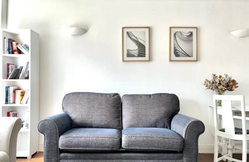 East Walworth Apartment | Bright spacious 2 bedroom flat in Zone One