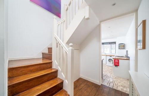 East Walworth Apartment | Bright spacious 2 bedroom flat in Zone One