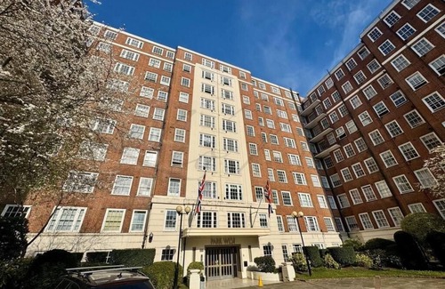 City of Westminster Apartment | Bright & Spacious 2BR/1BA In London - PRIME CENTRAL LONDON LOCATION