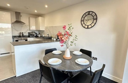 Oxford Apartment | Bright & Spacious Apartment