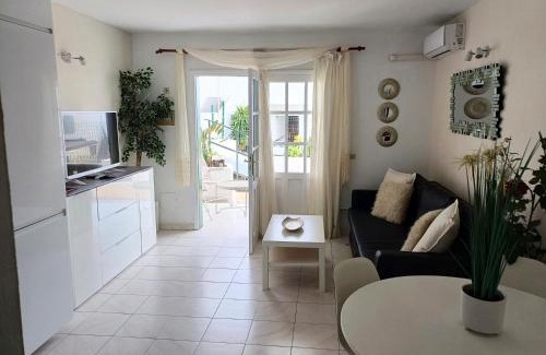 Puerto del Carmen Apartment | Bright & spacious with aircon