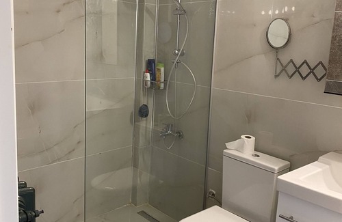 Moda House | Bright Spacious Modern Heart of Kadikoy w/ Seaview