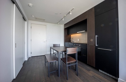 Downtown Montreal Condo | Bright Studio in Luxury Condo Tower with Pool