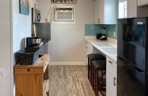 Kiska Beach Apartment | Bright Studio with High-Speed WiFi, Full Kitchen, Firepit, and Partial AC