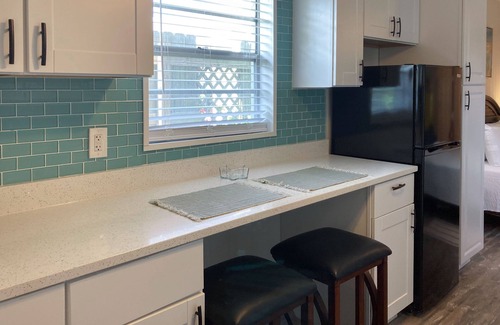 Kiska Beach Apartment | Bright Studio with High-Speed WiFi, Full Kitchen, Firepit, and Partial AC