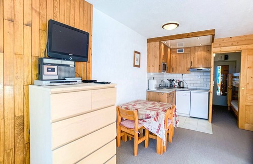Val Claret Apartment | Bright Studio with Balcony · Ski-in/Ski-out · Near Shops in Tignes