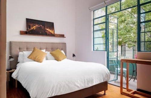 Reforma Apartment | Bright & Stylish Apt With Balcony Reforma Avenue