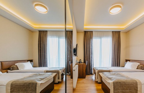 Telavi Hotel | Bright-Stylish place with pool, Bar & Restaurant