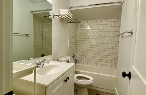 Powellhurst-Gilbert House | Bright stylish Portland home, kids friendly, free bikes, convenient location