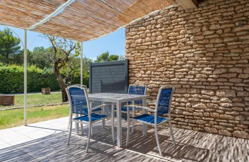 La Roque-sur-Pernes House | Bright T3 cottage in secure domain