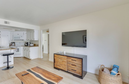 Spinnaker Hill House | Bright Townhome in Carlsbad 1 Mile to Beach!