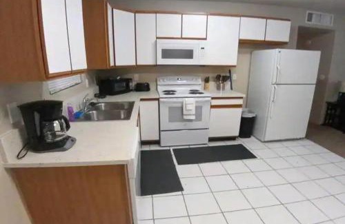 Palo Verde Apartment | Bright Tucson Retreat - Modern, Cozy, Near U of A