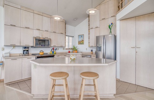 Yachats House | Bright, Updated, Oceanfront Beauty Puts Rugged Yachats Shore at Your Doorstep!