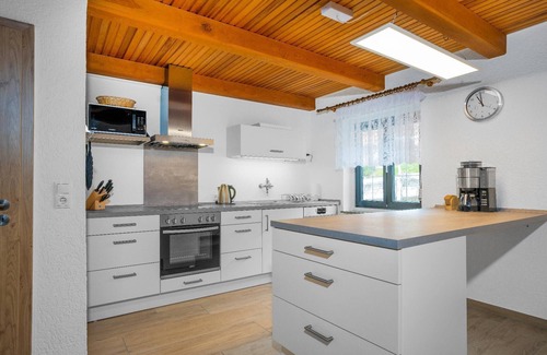 Bodenmais Apartment | Bright vacation apartment (115sqm) with south-facing balcony and view of the Silberberg