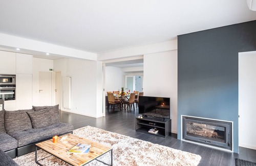 Alvor Villa | Bright villa w/heatable infinity pool, Alvor