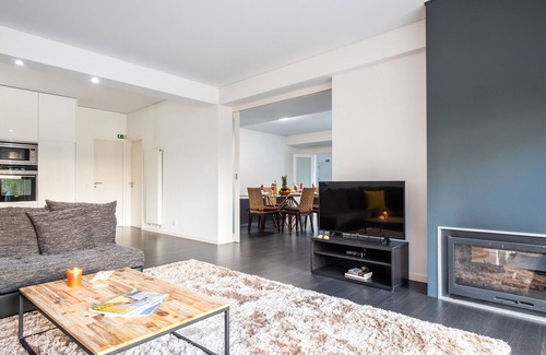 Alvor Villa | Bright villa w/heatable infinity pool, Alvor